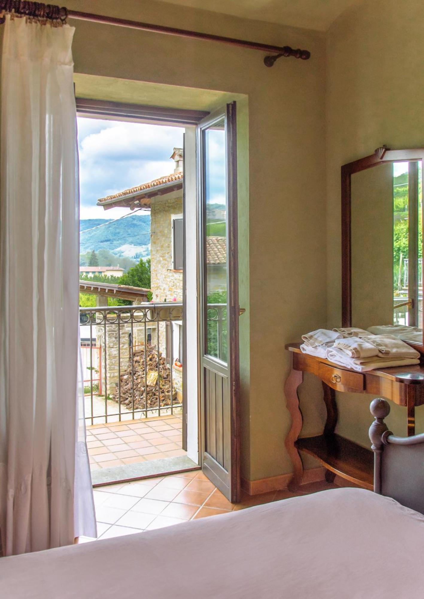 Agriturismo Tenuta San Giuseppe Cossano Belbo Ngoại thất bức ảnh