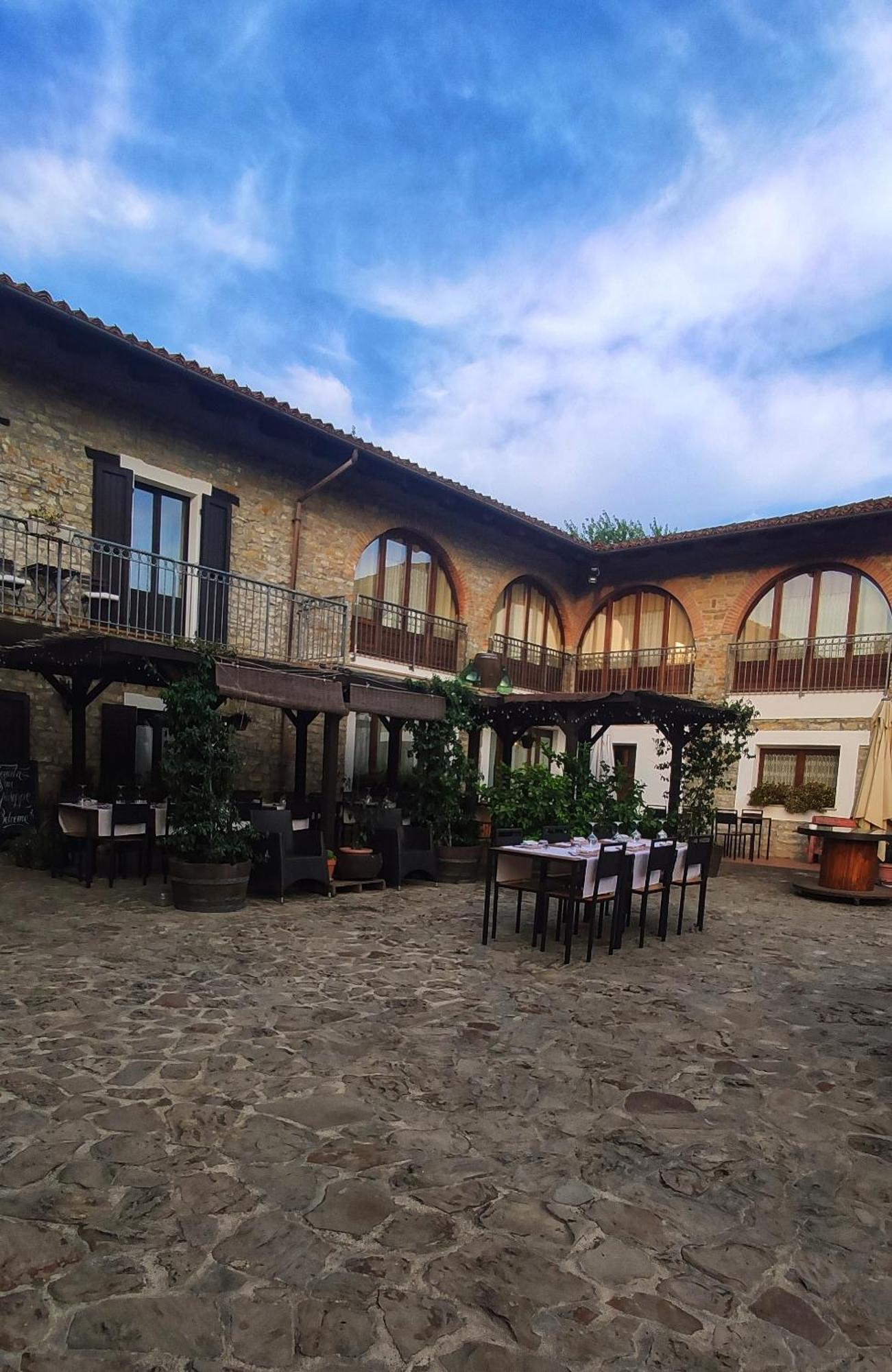 Agriturismo Tenuta San Giuseppe Cossano Belbo Ngoại thất bức ảnh