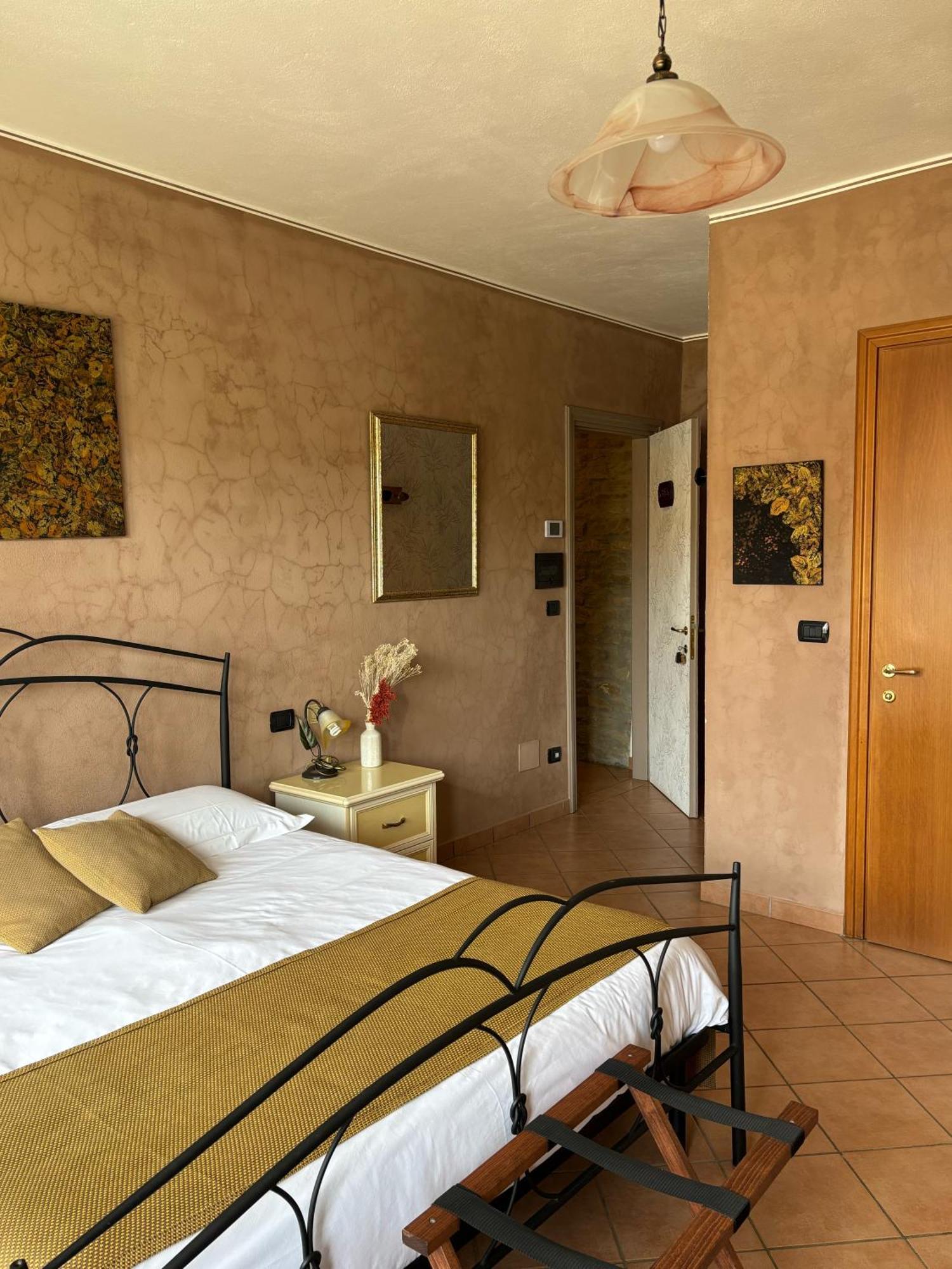 Agriturismo Tenuta San Giuseppe Cossano Belbo Ngoại thất bức ảnh